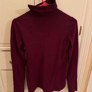 Athleta Maroon Ribbed Turtleneck